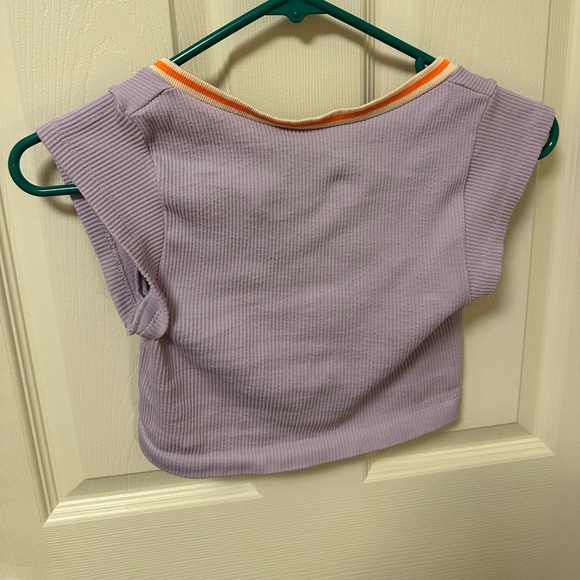 UO out from under seamless top - Picture 5 of 5